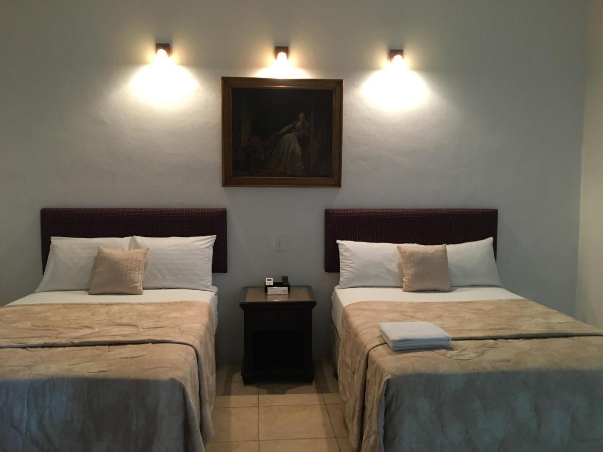 Hotel Mejorada Мерида Екстериор снимка