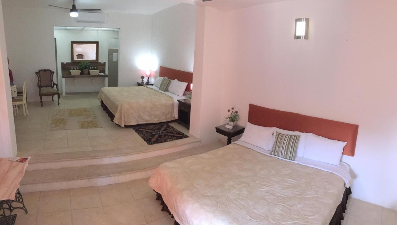 Hotel Mejorada Мерида Екстериор снимка