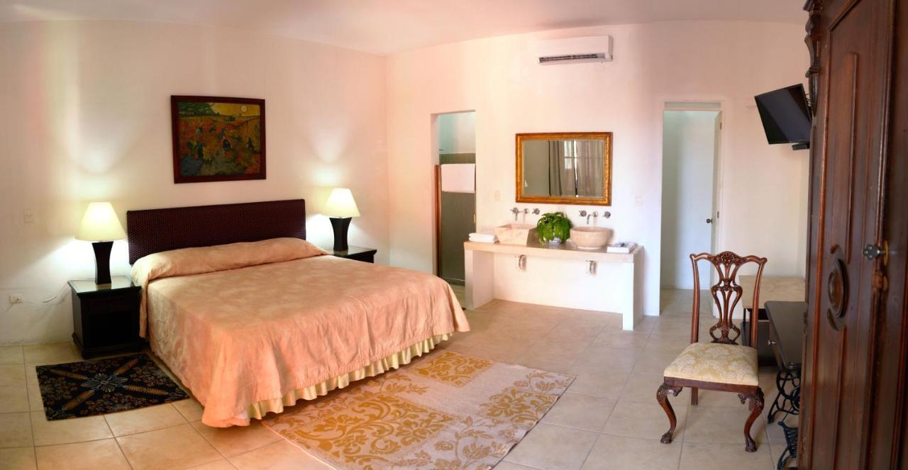 Hotel Mejorada Мерида Екстериор снимка