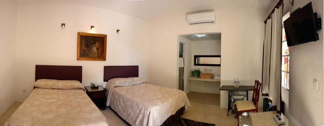 Hotel Mejorada Мерида Екстериор снимка